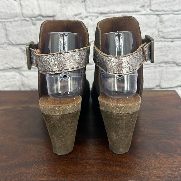 DIBA TRUE Neon Nights Nubuck Leather Peep Toe Ankle Strap Wedge Booties *9* VGC! - Picture 4 of 8